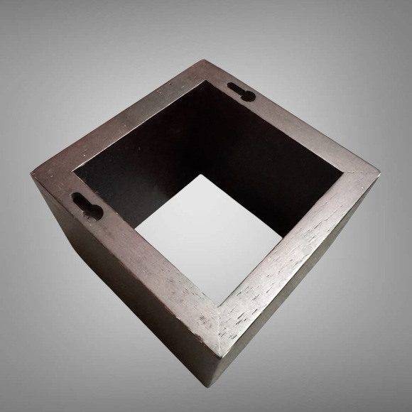 SMALL WOODEN SHADOW BOX - Picture 4 of 8